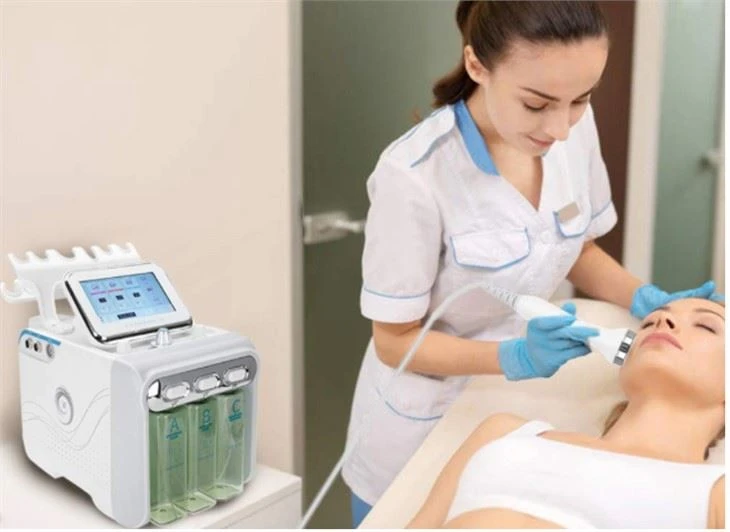 Multy-functinal Small Bubble Machine For Skin Care And Rejuvenation